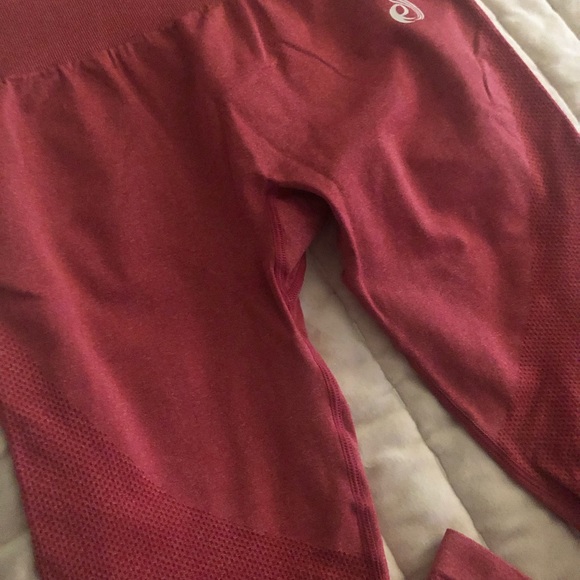 Pink leggings 🏃🏽‍♀️💕 - Picture 2 of 3